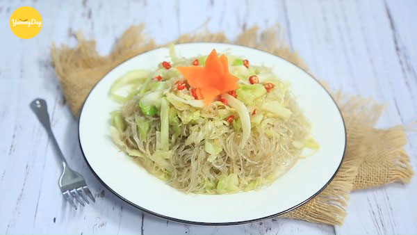Thành phẩm miến xào bắp cải chay thanh đạm