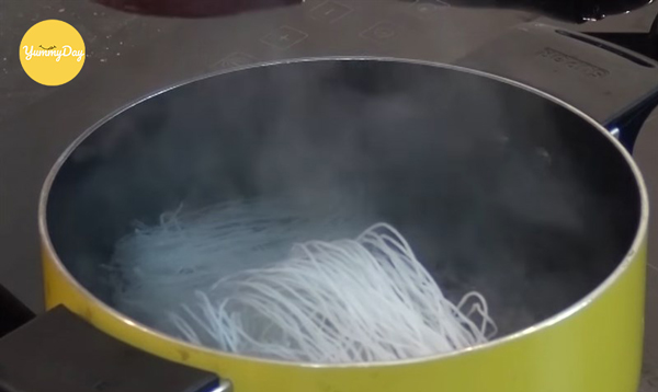 Ngâm miễn trong nước ấm