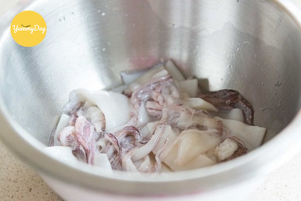 Sơ chế mực tươi