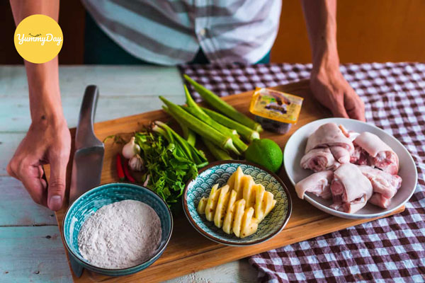 Nguyên liệu làm món móng heo chiên nước mắm