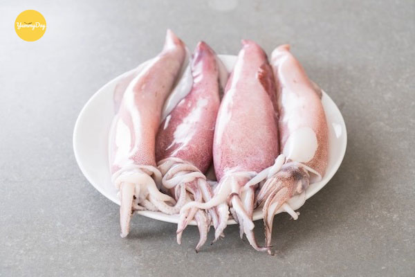 Chọn mực ống tươi ngon