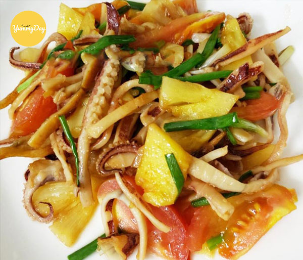 Mực khô xào dứa chua ngọt