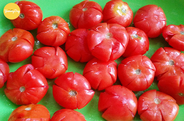 Khứa lên cà chua 5 - 6 múi