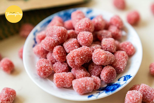 Mứt dâu tằm viên khô ăn ngon quá