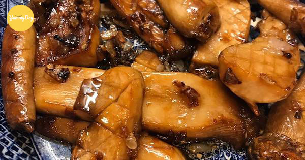 Thành phẩm nấm đùi gà xào tỏi