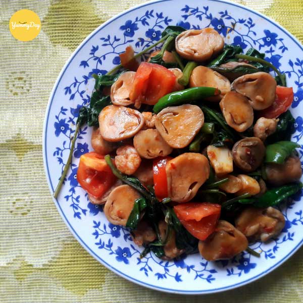 Nấm rơm kho thịt ba chỉ thành phẩm