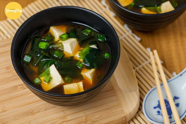nấu canh rong biển đậu hủ vô cùng dễ