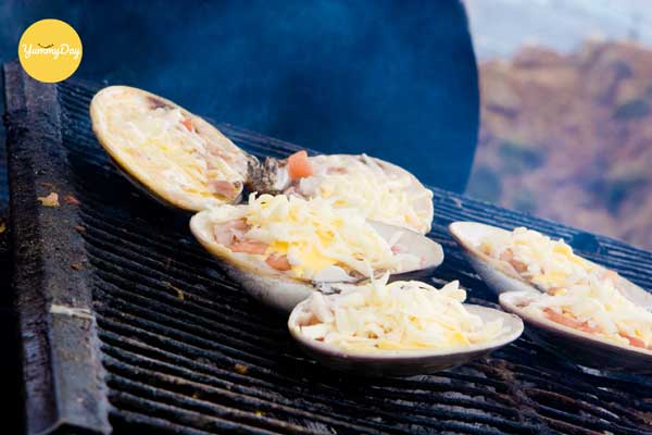 Nướng nghêu với phô mai thơm phức
