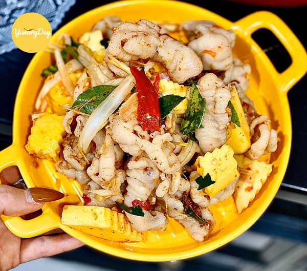 Chân gà rút xương ngâm sả tắc