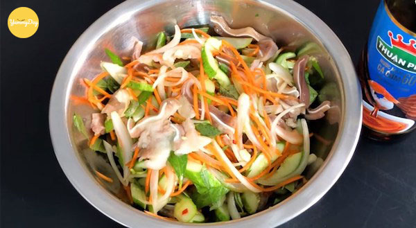 Trộn gỏi