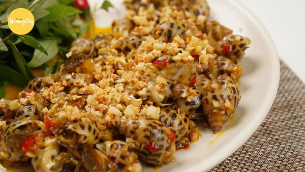 Cho món ăn ra dĩa và chuẩn bị thưởng thức thôi nào