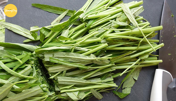 Rau muống bạn thái khúc