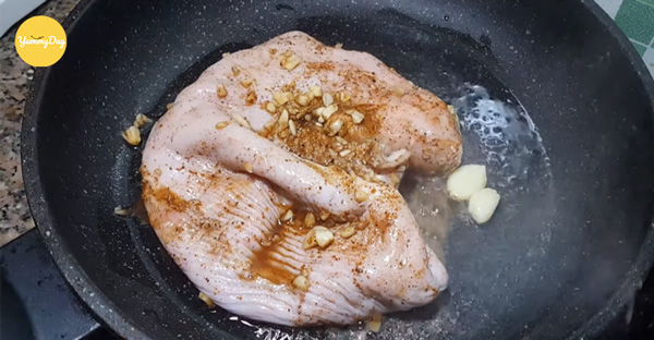 Bắt đầu nấu phá lấu bao từ heo nào