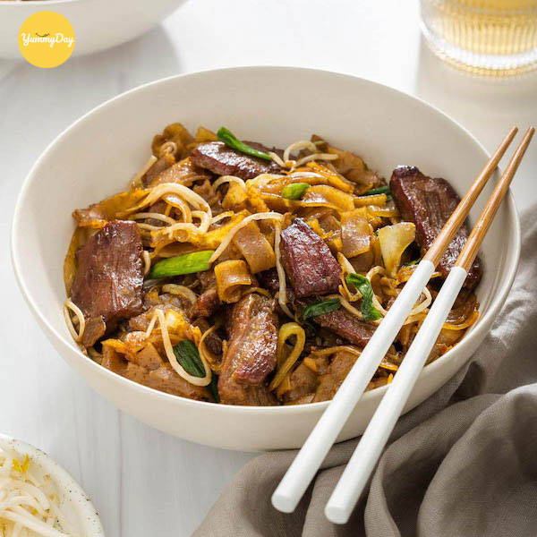 Phở xào thịt bò cải ngọt