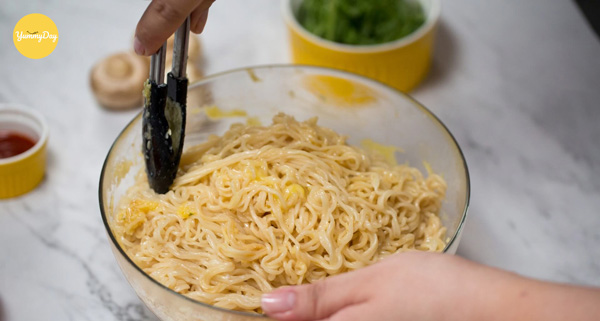 Làm sao để đế bánh kết dính với nhau?