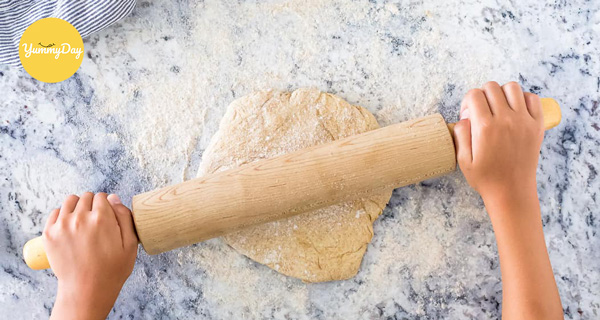 Cản mỏng bột bánh pizza