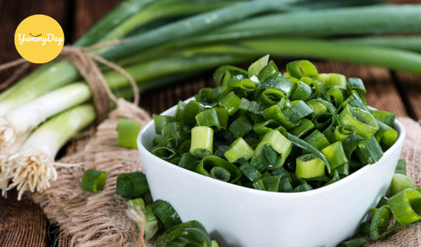 Không thể thiếu hành lá rồi