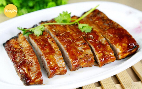 Thành phẩm nhà những miếng sườn bò thấm sa tế siêu ngon