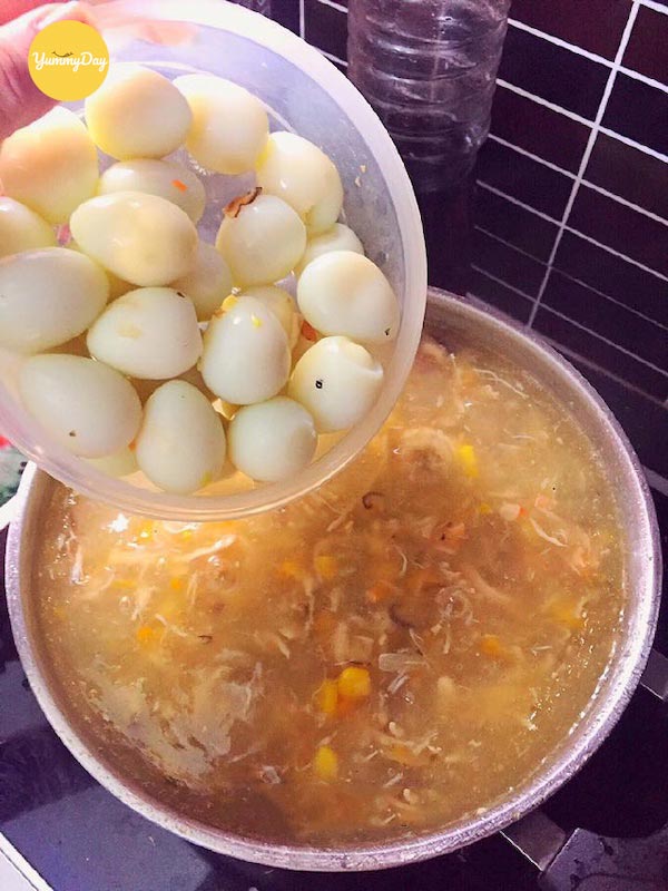 Thêm trứng cút vào là hoàn thành nhé!