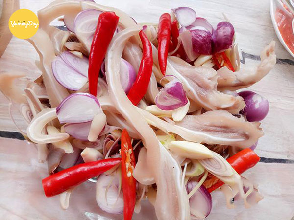 Trộn đều các nguyên liệu với nhau