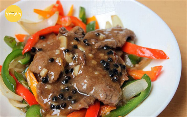 Món thịt bò kho tiêu thơm ngon, hấp dẫn