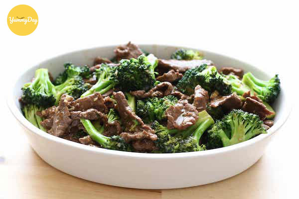 thịt bò phi lê xào bông cải