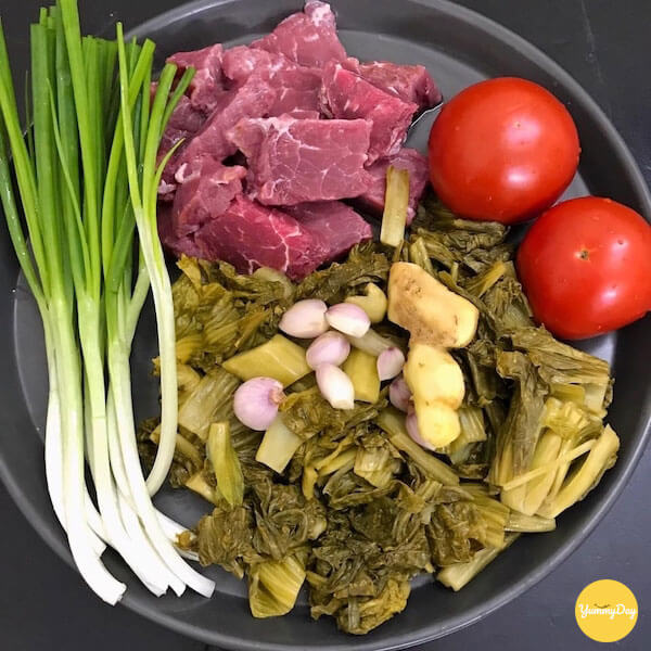 thịt bò xào dưa chua ngon