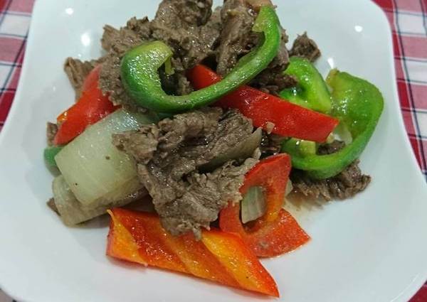 thịt bò xào ớt chuông ngon mê ly