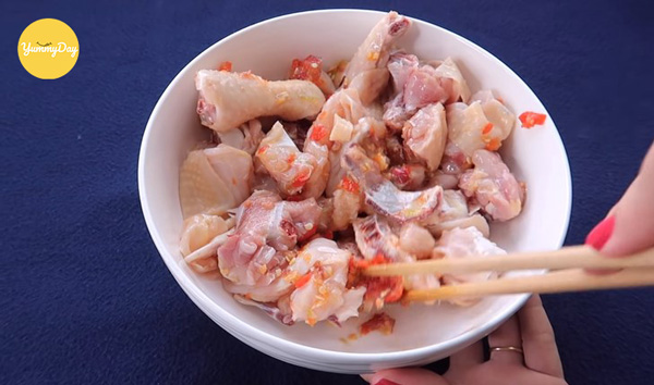 Ướp thịt gà đậm đà