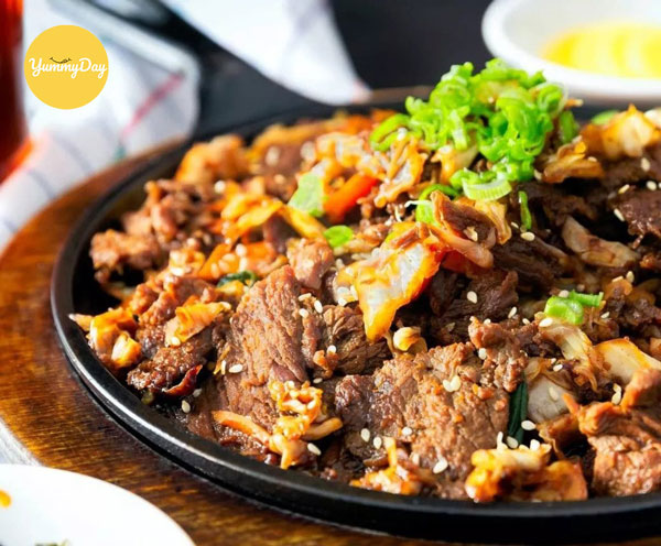 Món thịt heo chiên tỏi đậm đà