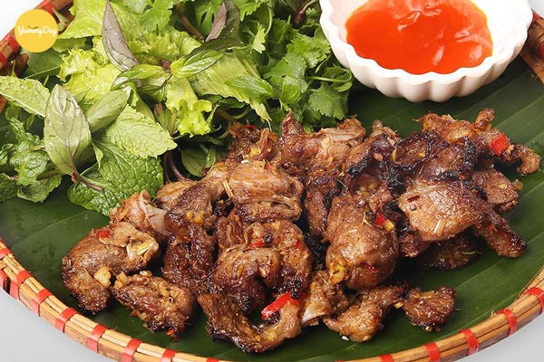 Thịt heo rừng nướng riềng mẻ