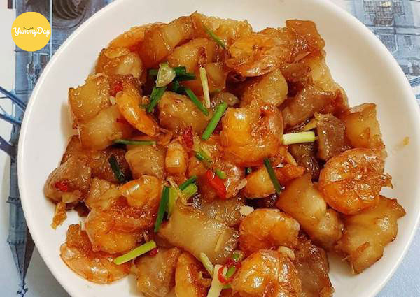 Dĩa thịt kho tôm đậm đà hương vị