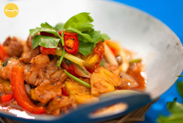 Thành phẩm món thịt lợn xào dứa ngon mê mẩn