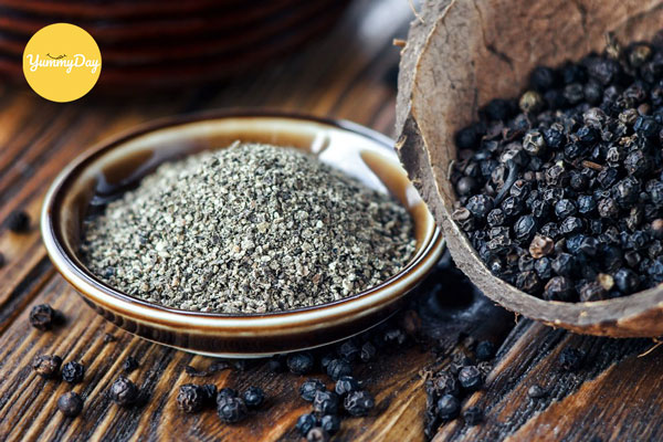 Tiêu làm hấp dẫn thêm cho món ăn này