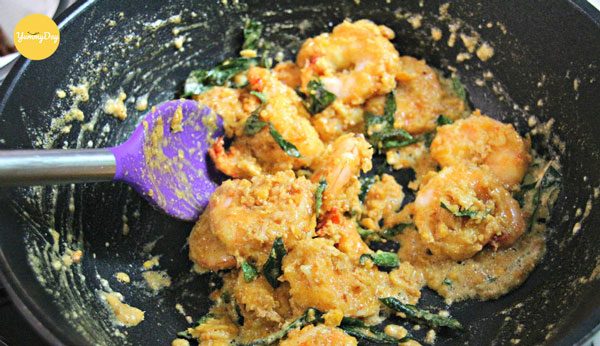 Sốt trứng muối đậm đà