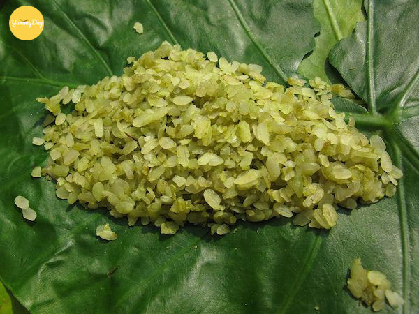 Chuẩn bị khoảng 200g cốm dẹp