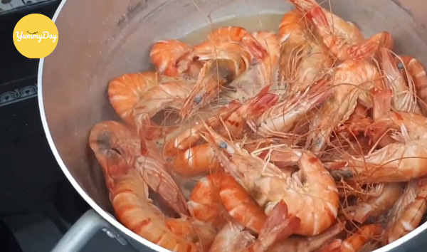 Mẹo hấp tôm ngon ngọt hơn