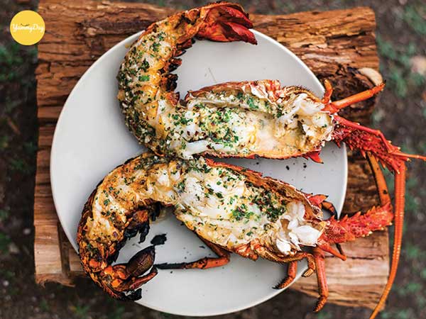 Cách nướng tôm hùm với bơ tỏi