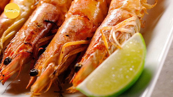 Món tôm nướng sả đậm đà hương vị