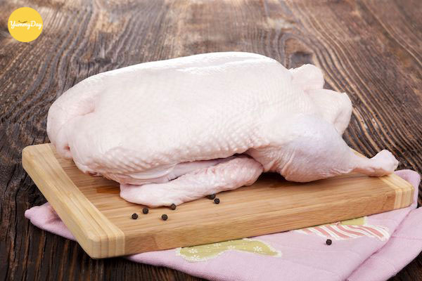 Lựa một con vịt thật tươi ngon