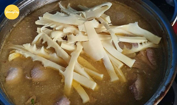 Món này thêm măng tươi thêm hương vị