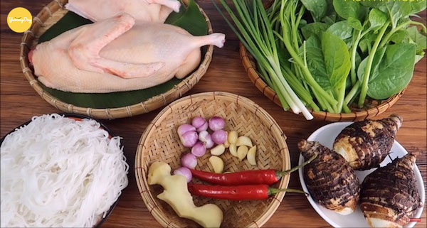 Các nguyên liệu cần cho món lẩu vịt nấu chao
