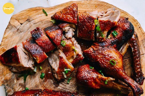 Chặt vịt thành từng miếng vừa ăn