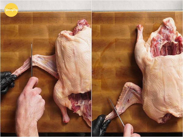 Chặt vịt thành những miếng vừa ăn