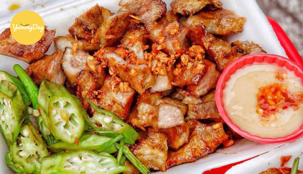 Vú heo nướng sa tế vô cùng hấp dẫn