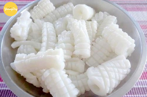 xào mực với cần tây ngon bá cháy
