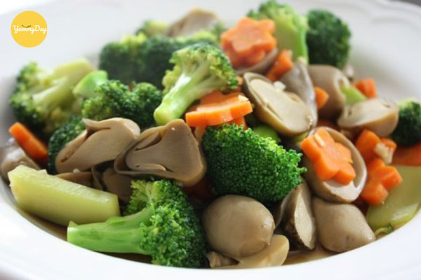 Nấm rơm xào chay thành phẩm
